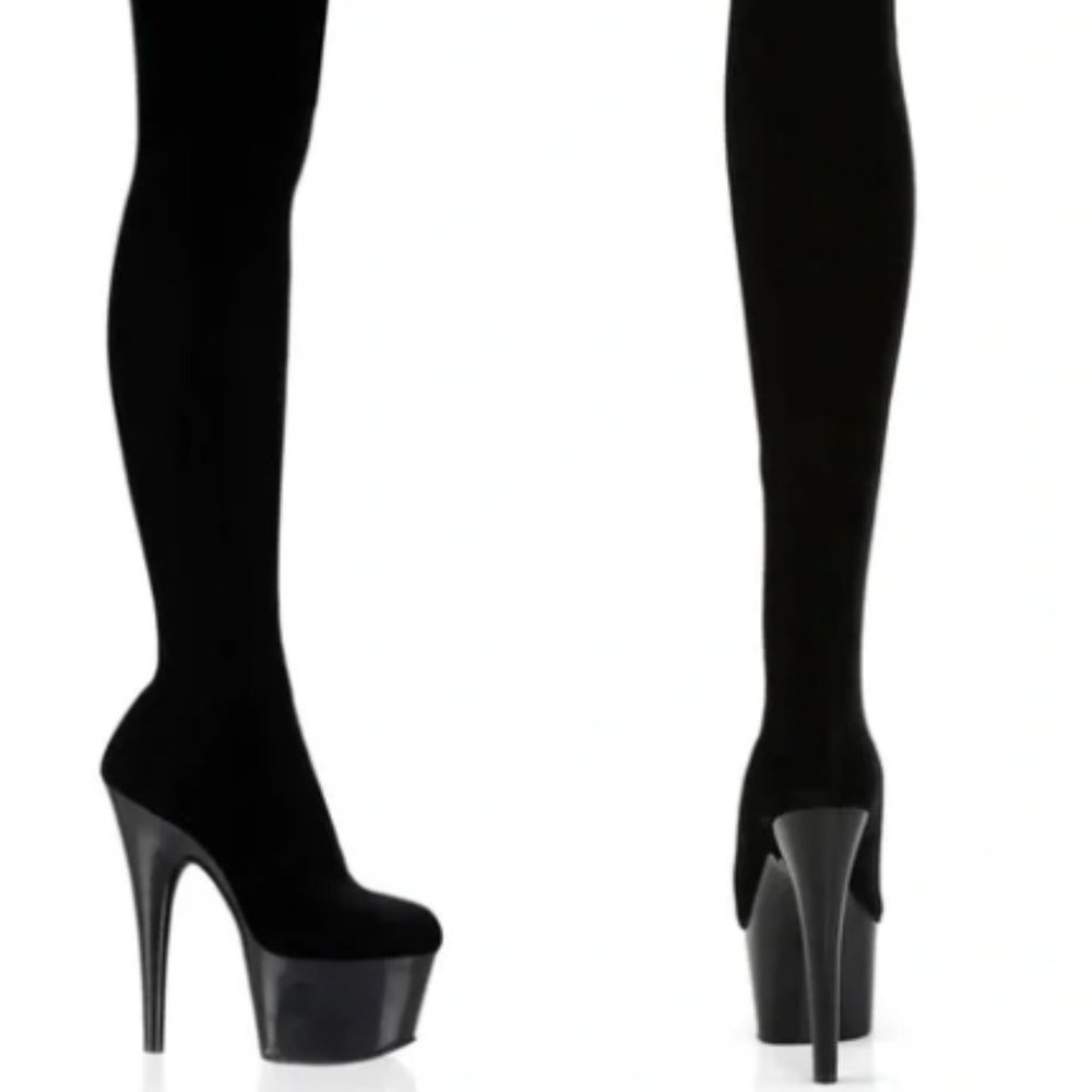 BRAND NEW in box ADORE from Pleaser shoes US 6